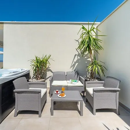 Penthouse Golden View With Private Jacuzzi And 100m2 Terrace - Makarska Exklusiv Apartamento *